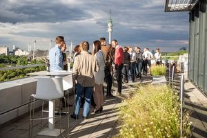 Den für Sie passenden Studienstandort wählen Sie zu Beginn Ihres
Fernstudiums