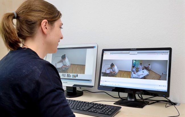 SimLab Videoanalyse Pflegestudium
Foto: KSH München, Jens Bruchhaus